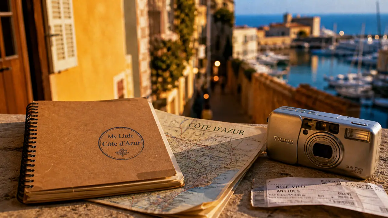my little cote d azur à Antibes : carnet et carte sur terrasse
