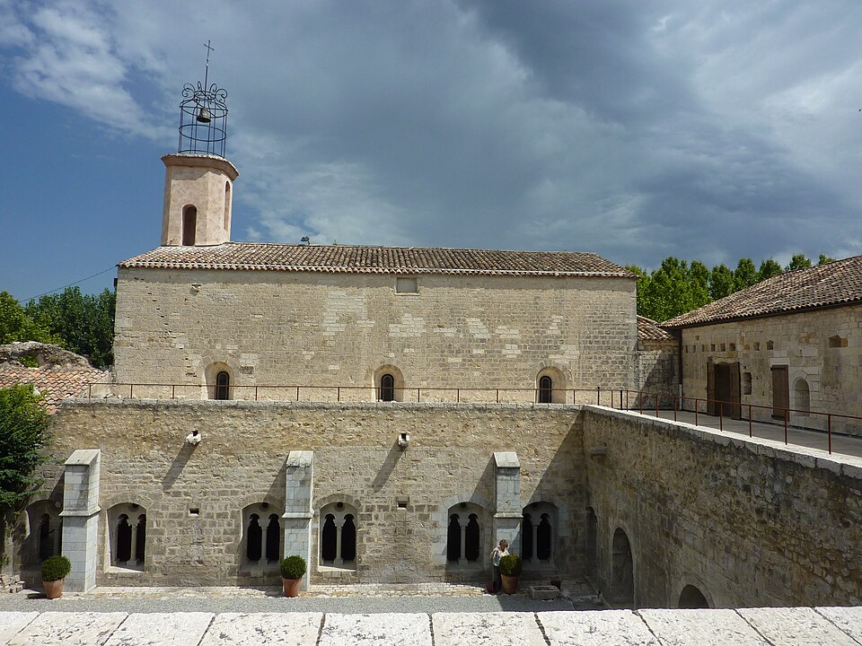 Abbaye de La Celle : un monastère provençal au centre du village