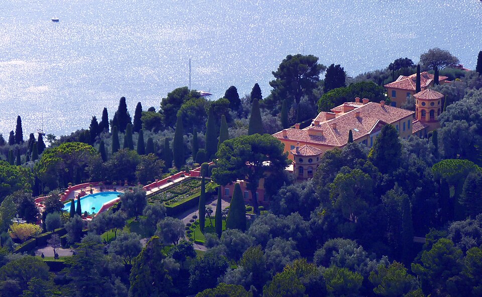 Villa La Léopolda : une demeure de villégiature sur les hauteurs de Villefranche
