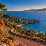 Visite cote d azur : corniche et crique rouge près de l’Estérel